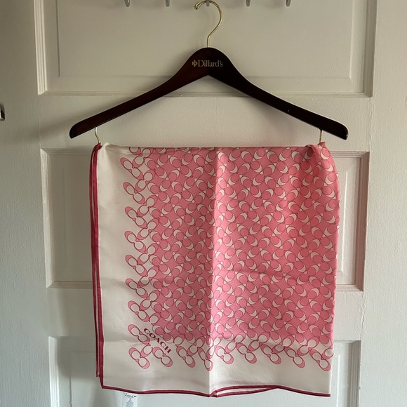 Coach Accessories - 🧣[Coach] Retired Signature C Silk Square Scarf, NWT